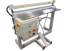 Stroje systémy baliace linky na výrobu obalov Poľsko